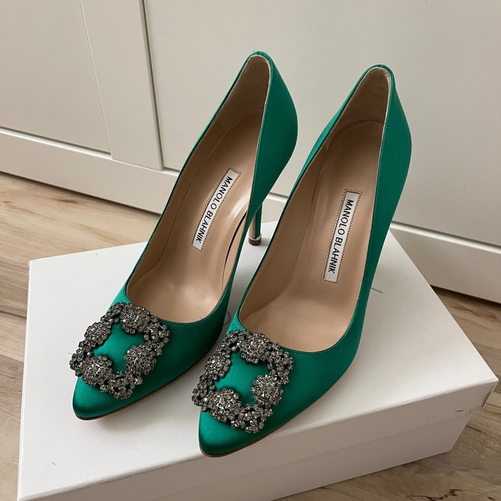 Manolo Blahnik Hangisi